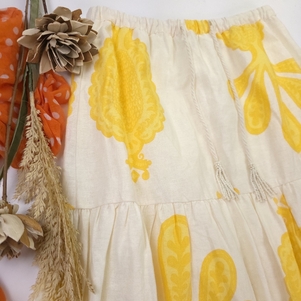 Carshmere & Cupcakes Yellow Cream Floral Tiered Skirt - Size M - Picture 12 of 13
